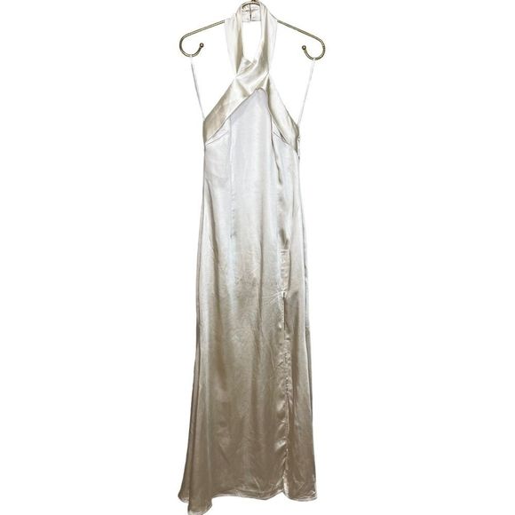 MAKE AN OFFER* NEW Elliatt x Revolve Larina Maxi Dress in Pearl Small - Picture 2 of 14